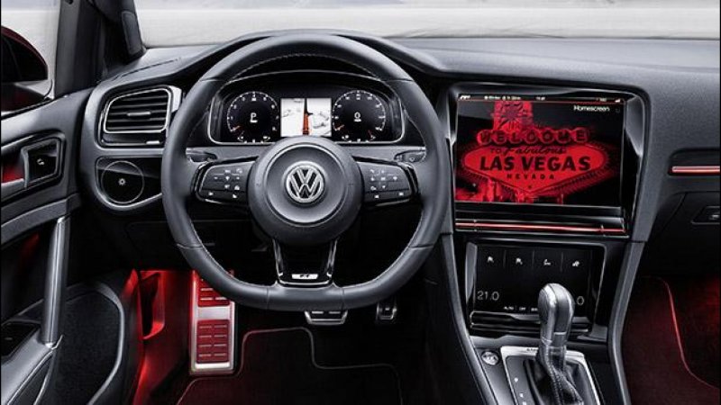 Golf 8 GTI салон