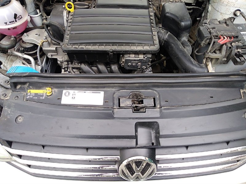 Подкапотное пространство Volkswagen Polo 1.6 (105 л.с.)