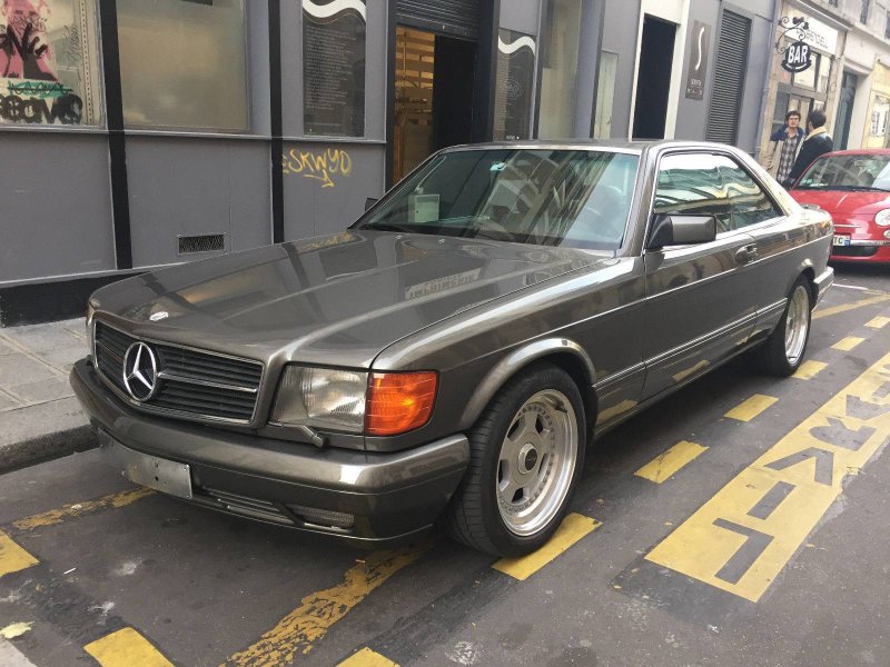 Mercedes-Benz w126 560 sel