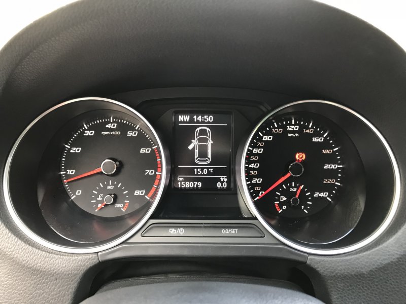 VW Polo комбинация приборов