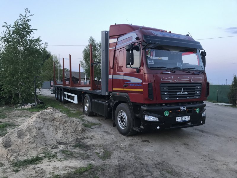 МАЗ 5440 простор тягач