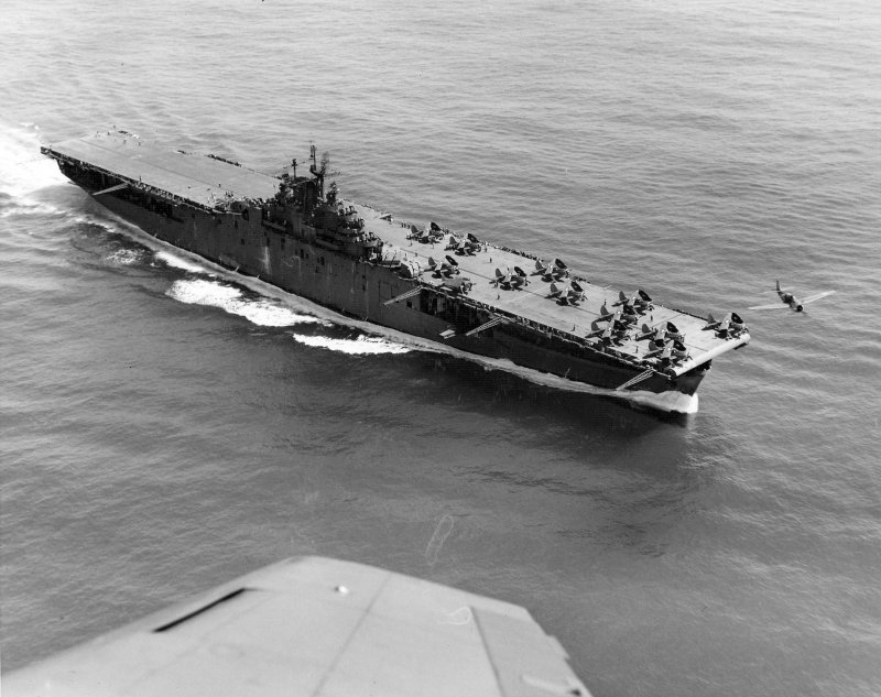 Авианосец USS Yorktown
