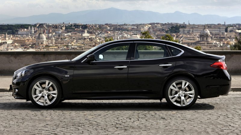 Infiniti m37 2010