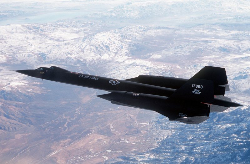 SR-71 черный Дрозд