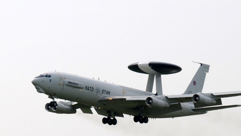 Самолет AWACS E-3a Sentry