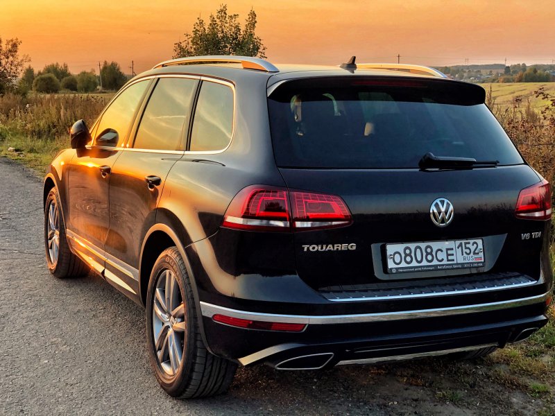 Volkswagen Touareg 2019 Black Style