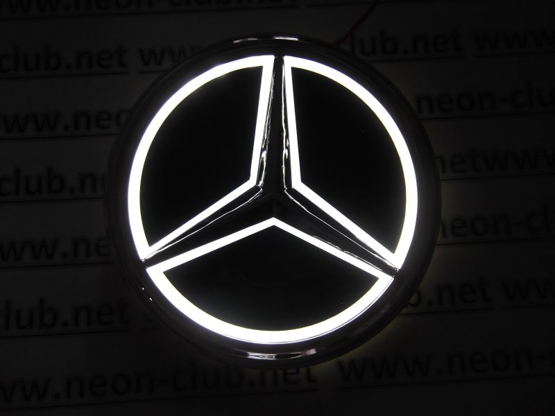 Логотип Mercedes-Benz е500