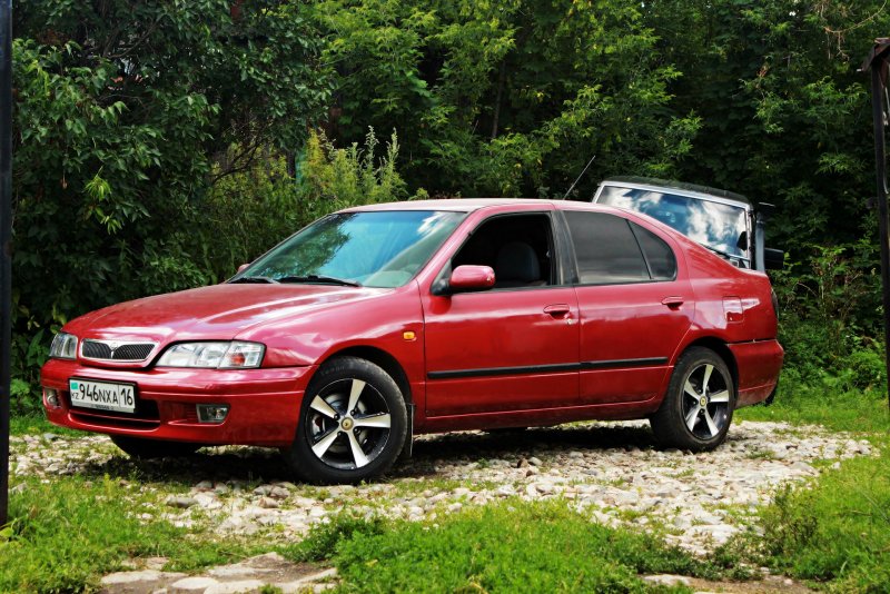 Nissan primera II (p11), 2000