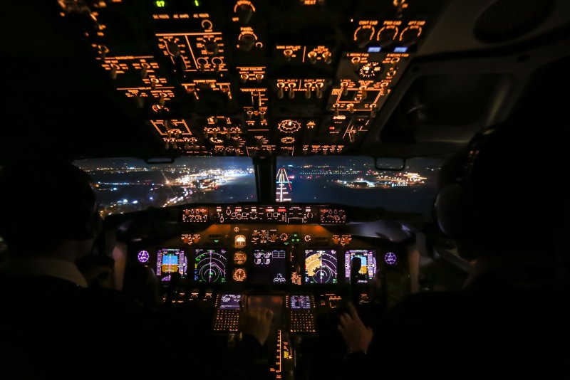 Боинг 737-400 кабина пилотов