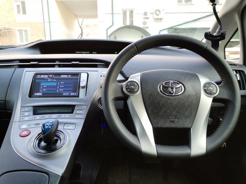 Prius 30 кузов салон