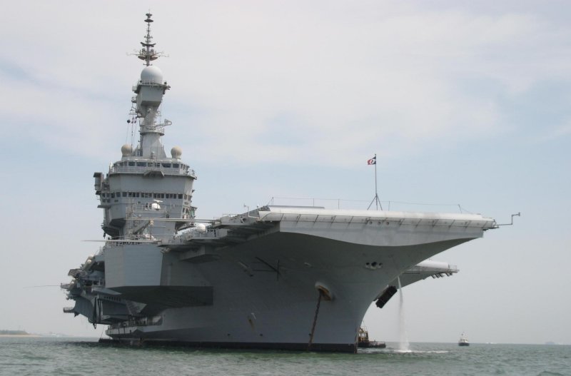 Авианосец Charles de Gaulle 2