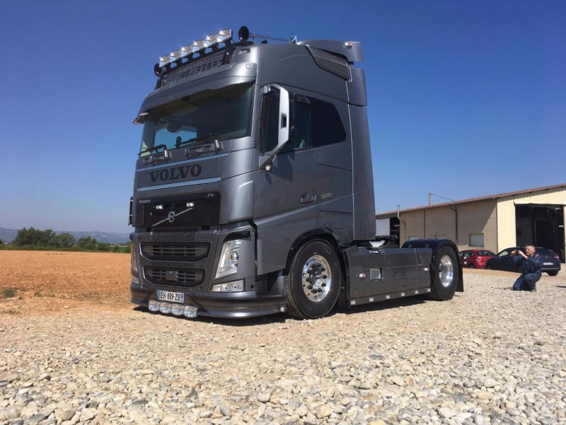 Volvo FH 13 черная