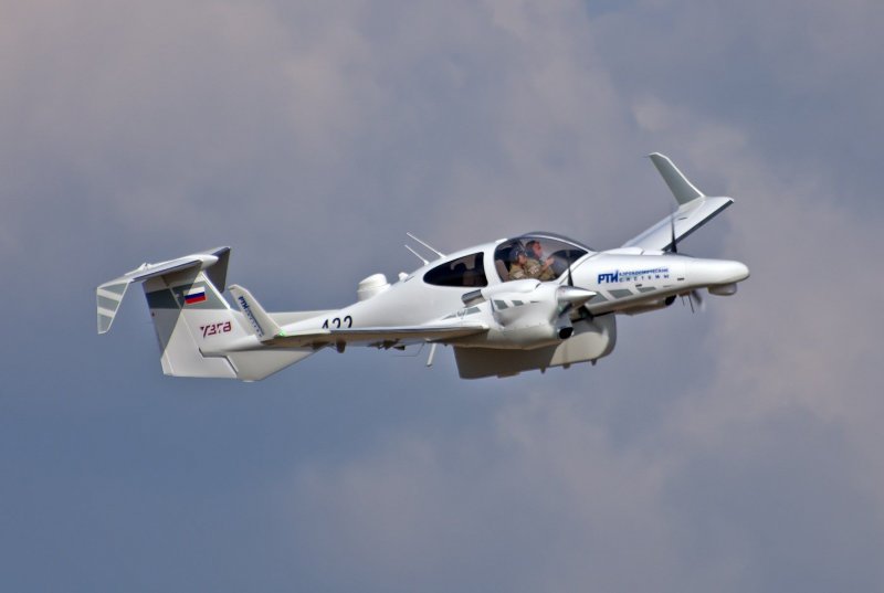 Diamond aircraft da42