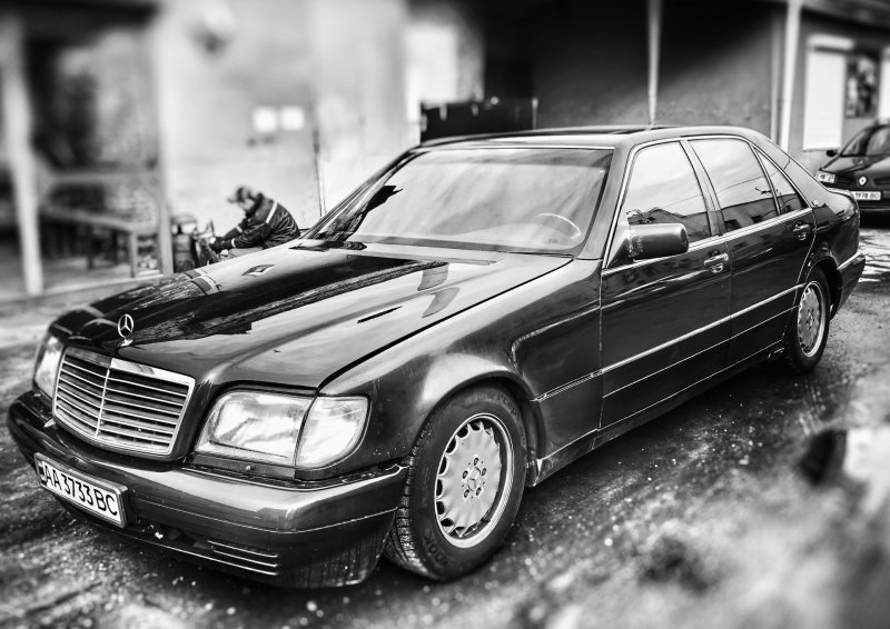 Mercedes-Benz w140