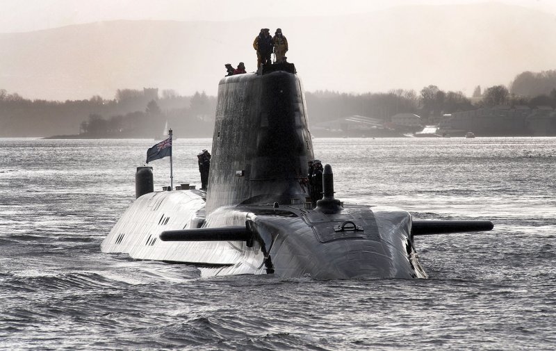 Британская подлодка HMS astute