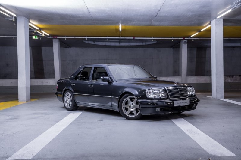 Mercedes Benz e60 AMG