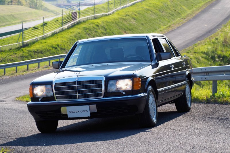 Мерседес-Бенц 500 sel