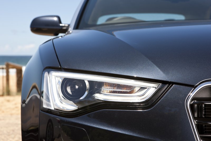 Фара Audi a5