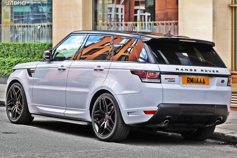 Land Rover SVR Sport синий
