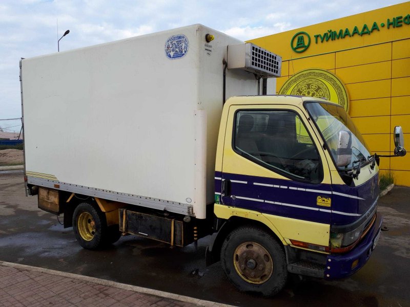 Mitsubishi Canter 3 тонник