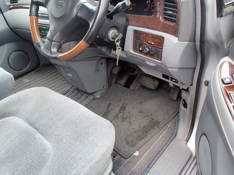 Nissan Presage 2005