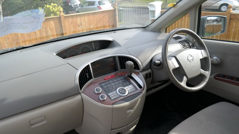 Nissan Presage 2003 салон