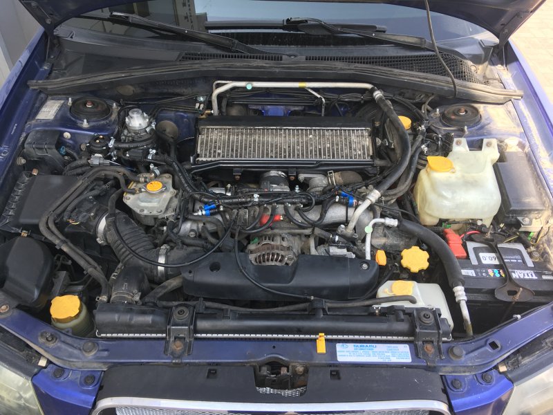 Subaru Forester 2008 под капотом