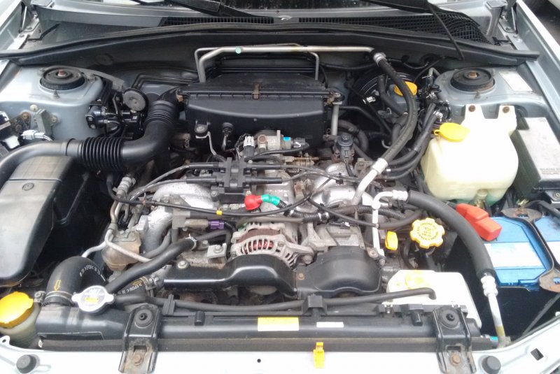 Subaru Forester 2,5 2014 под капотом