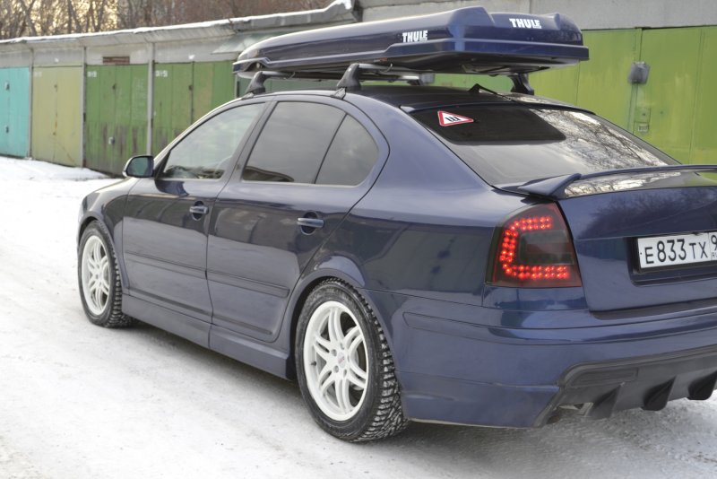 Skoda Octavia a5 RS черная