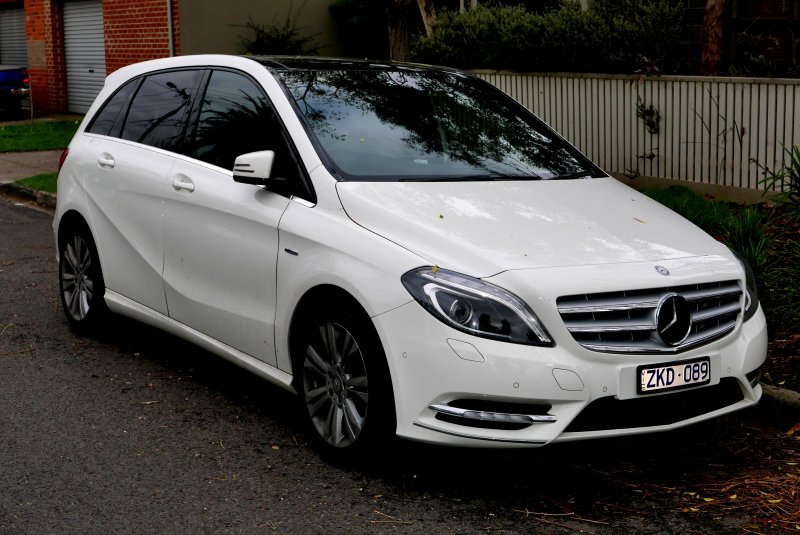 Mercedes Benz 200
