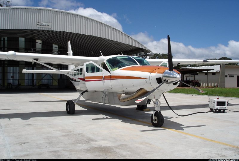 Cessna 208b салон