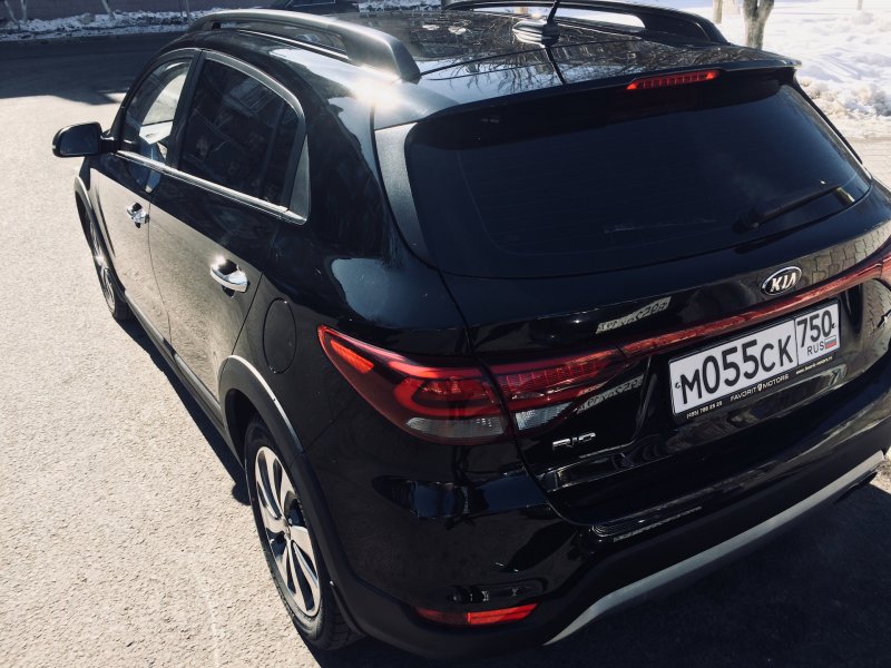 Kia Rio x-line 2019 черный