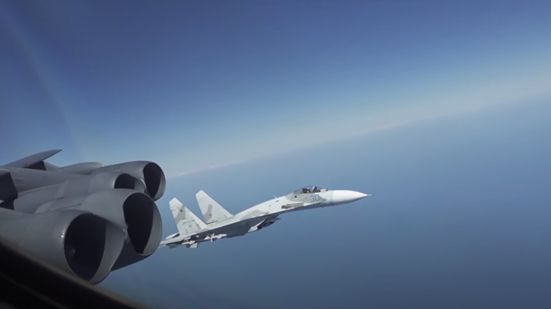 Boeing b-52 Stratofortress перехват