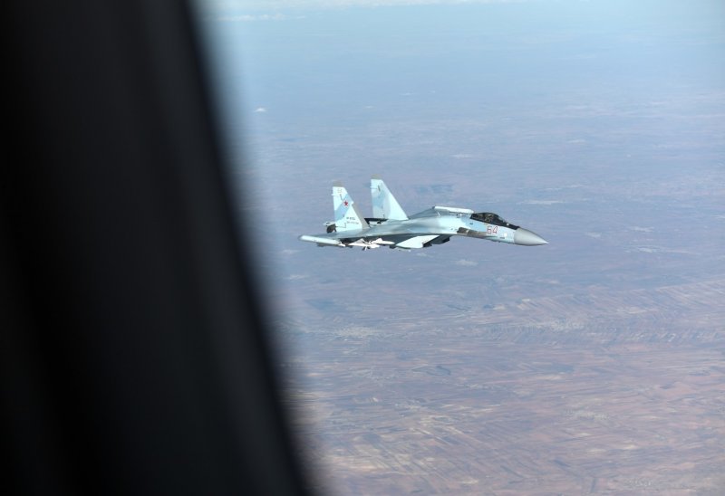 Су 27 перехват b1