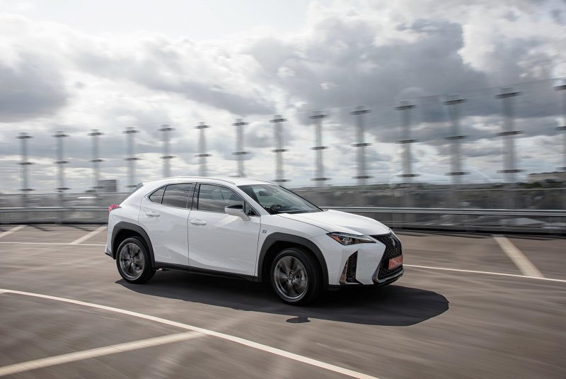 Lexus UX 250h