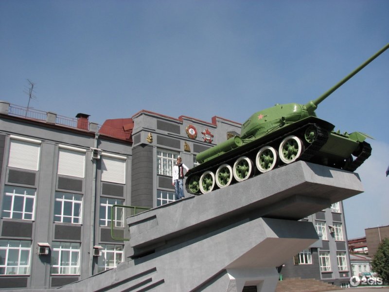 Памятник т-34 в Новокузнецке