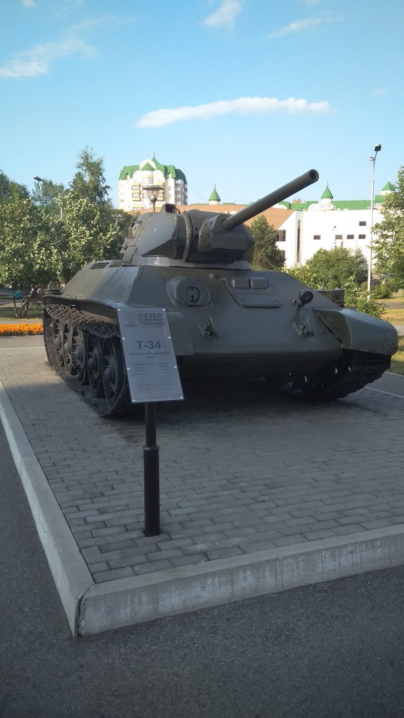 Город Речица памятник т34