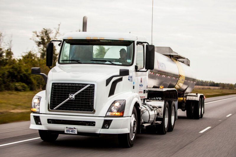 Американские Грузовики Volvo