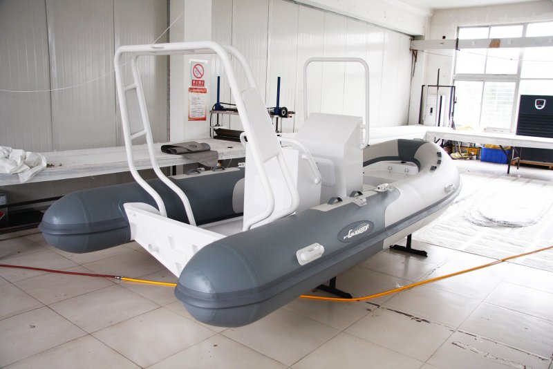 РИБ Gladiator 470