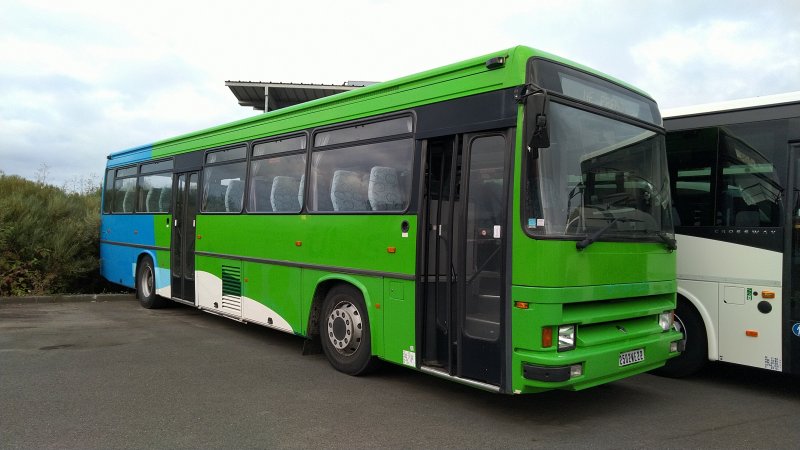 Рено Логан автобус