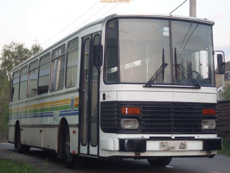 Автобус марки Рено