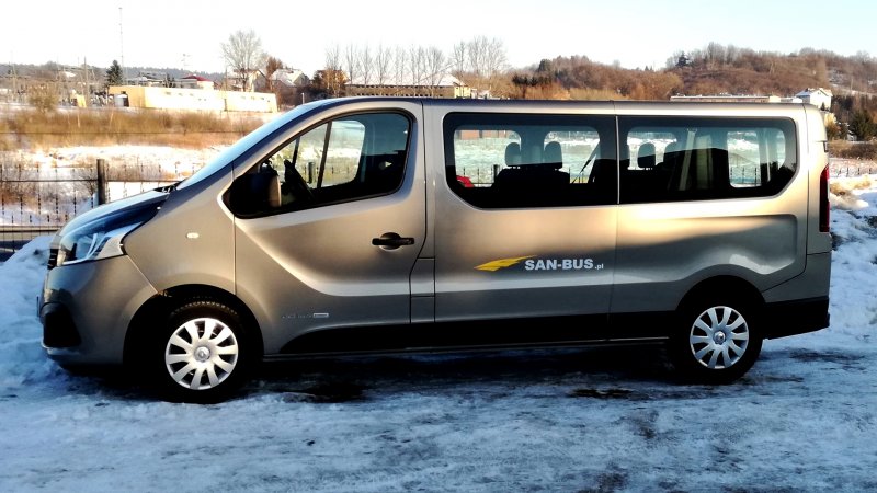 Автобус: Renault Trafic