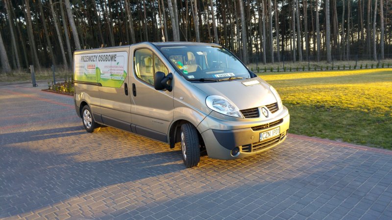 Автобус Рено трафик