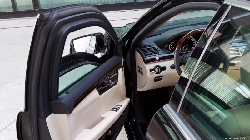 Бронированный Мерседес s600 221