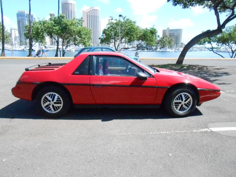 Pontiac Fiero обвес