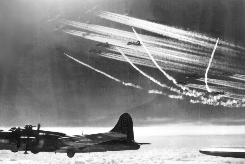 Строй бомбардировщиков b-17