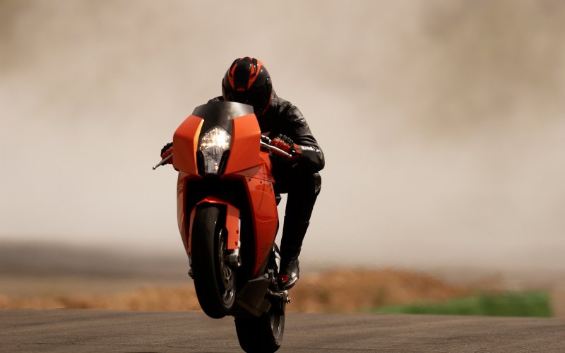 КТМ спортбайк 1200