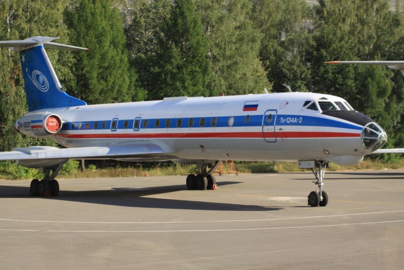 Ту-134 ЮТЭЙР декали