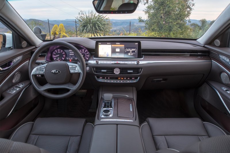 Kia k900 Interior