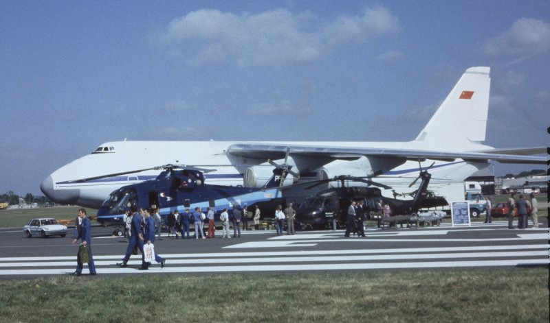 Антонов АН-124-100 Руслан